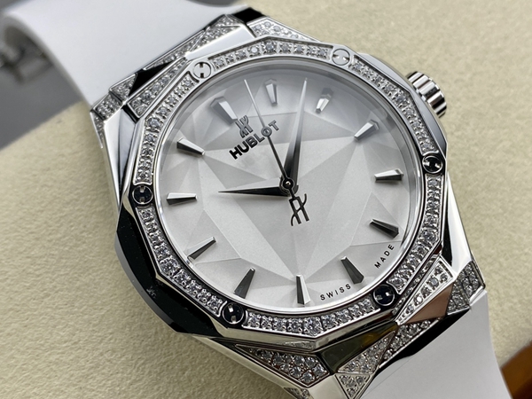 ウブロコピー時計正面デザイン